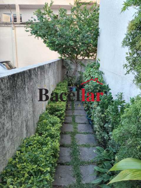 4654f523-2025-4db7-9eab-a17781 - 9