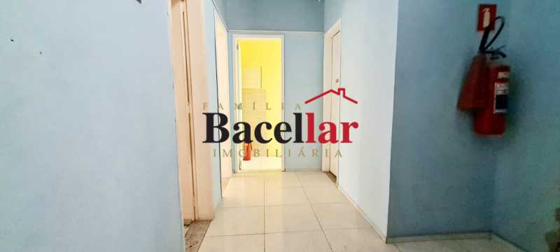 b636a272-6c76-41f0-8d65-420aed - 25