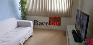 Apartamento à venda Rua Aquidabã,Rio de Janeiro,RJ - R$ 190.000 - RIAP10143