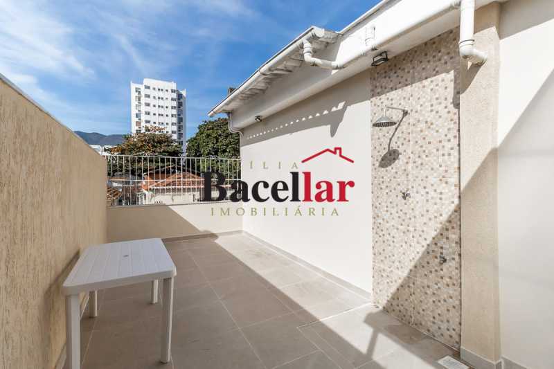 10. 2ºar - Área Gourmet 3 - 28