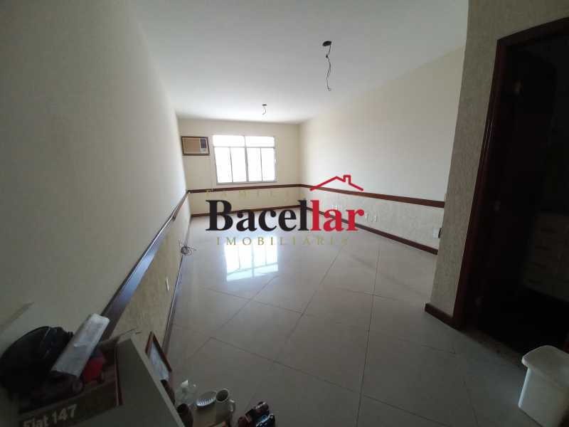 QUARTO SUÍTE - 18
