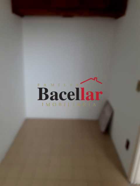 6a39eb8e-6c81-4ecf-9a6e-d7eab7 - 11