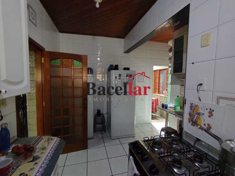 3bd37974-dfa9-4822-a75b-67bc28 - 4