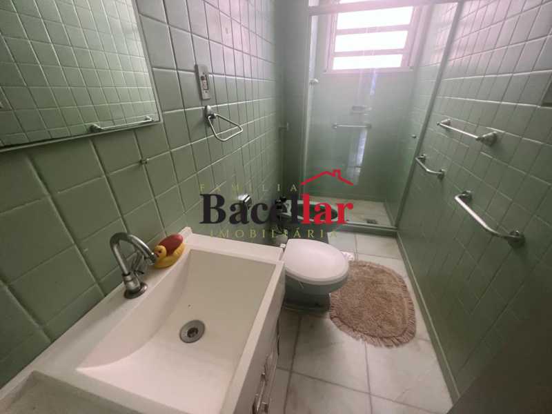 c2ade7db-44d0-4bc8-8394-489643 - 18