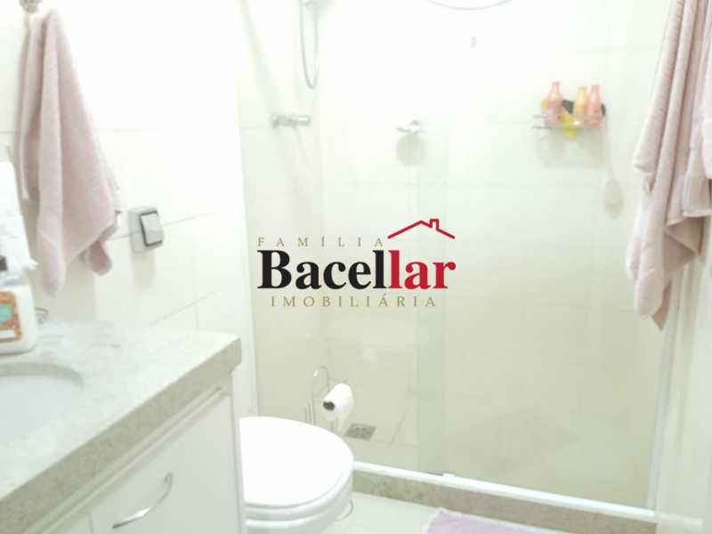25e17cf3-aeae-4a82-863a-0643f9 - 24
