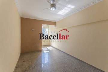 Ótima localização - Apartamento à venda Rua Barão de Mesquita,Rio de Janeiro,RJ - R$ 379.999 - TIAP26002