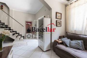 Imperdível - Casa de Vila à venda Rua Vinte e Quatro de Maio,Rio de Janeiro,RJ - R$ 580.000 - RICV30077