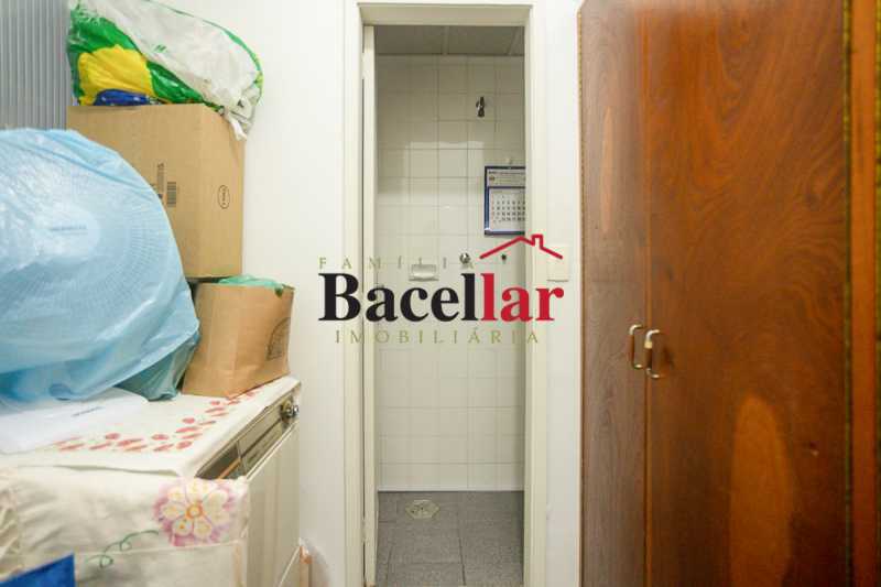 Quarto de Serviço 1 - 30