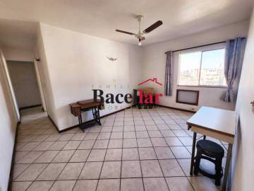 Imperdível - Apartamento à venda Rua Via Láctea,Rio de Janeiro,RJ - R$ 400.000 - TIAP26219