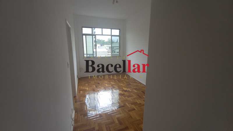 Sala - 4