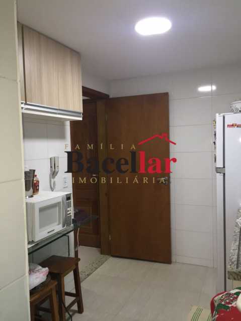 8d3d5f63-56f7-4302-9426-eafef9 - 19