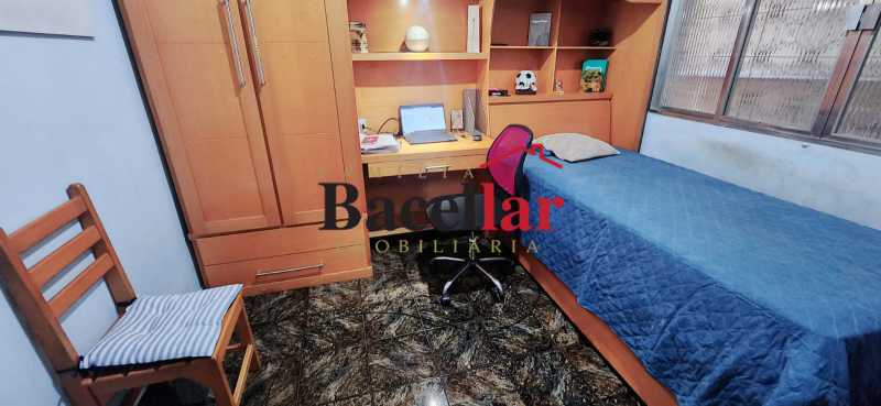 b9baeb28-8bd2-46a6-9a37-9d68bd - 12