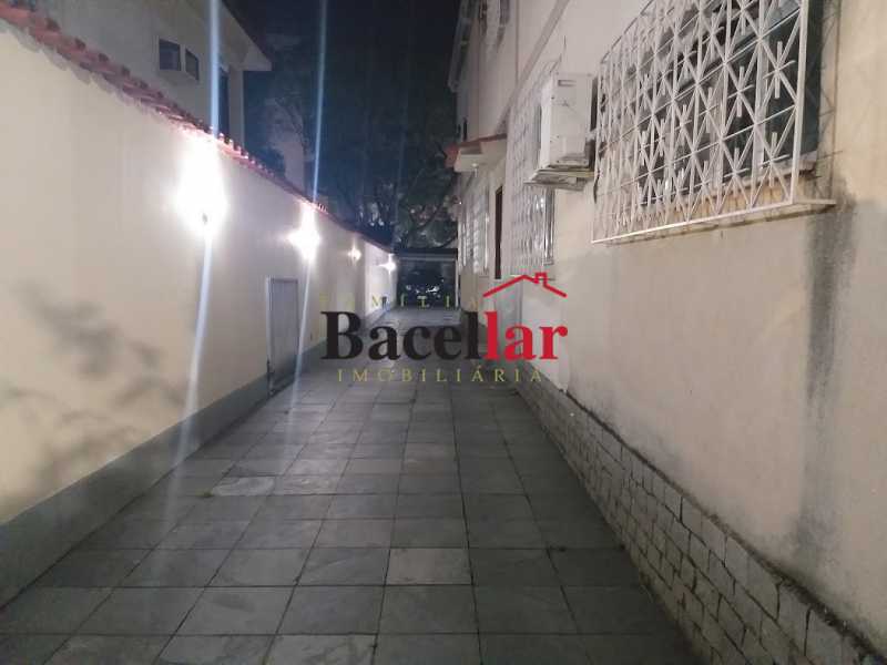 30 ACESSO PARA GARAGENS - 30