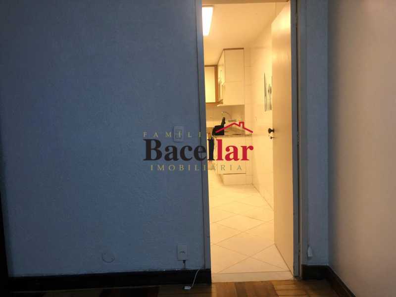 19 QUARTO DE EMPREGADA. - 11
