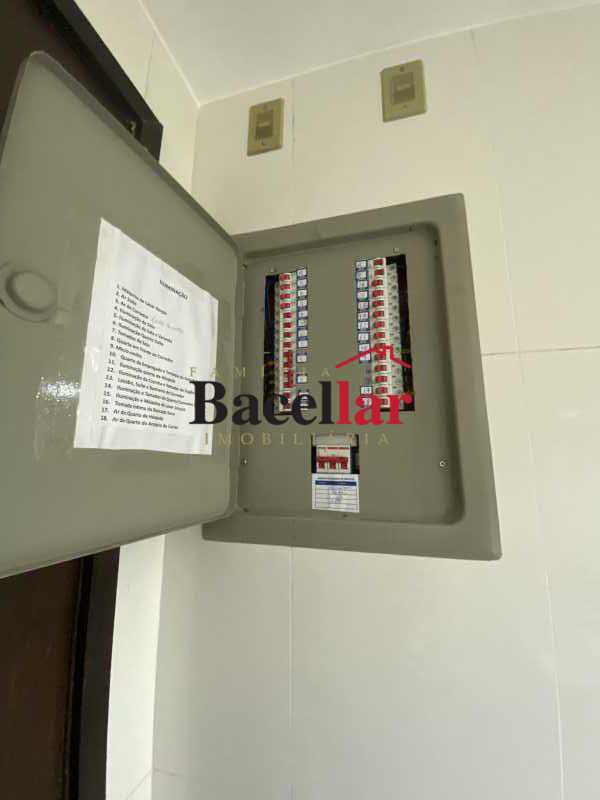 5CB5213F-2E8C-4779-9625-FDA4D7 - 28