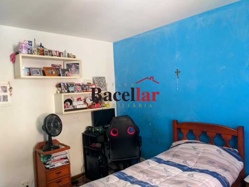 11 QUARTO 3  SUÍTE 2 - 11