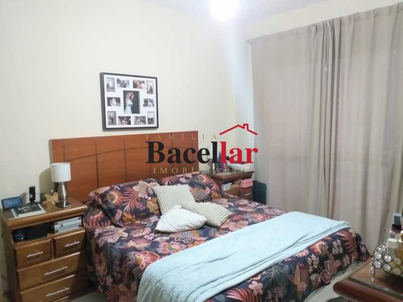 12 QUARTO SUÍTE 1 - 12