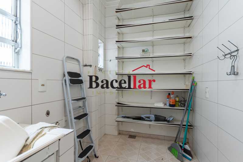 12_Quarto de serviço 1 - 28