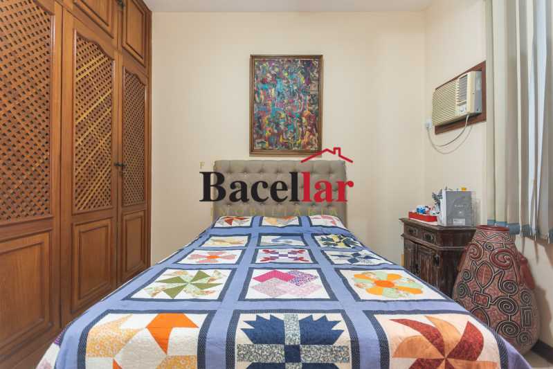 9-647076_quarto_1 - 8