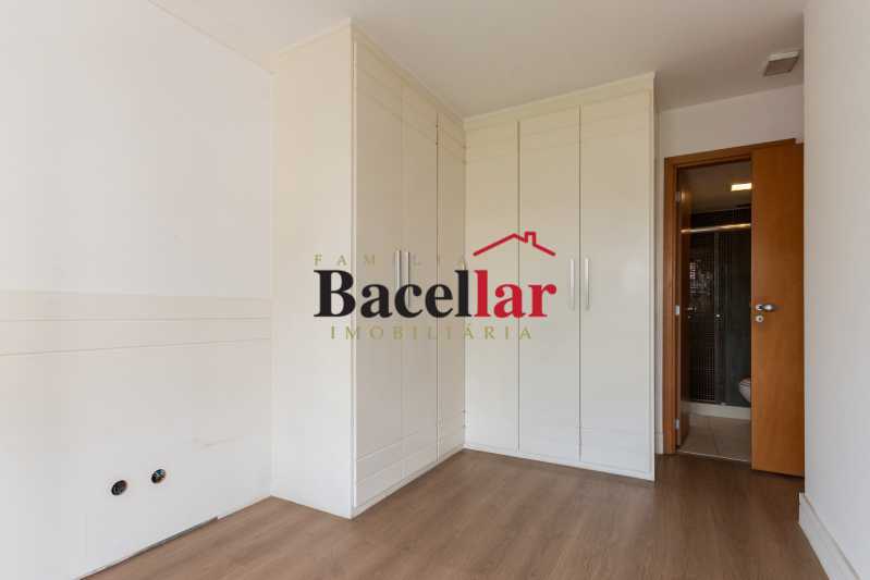 12-727016_quarto_1 - 11