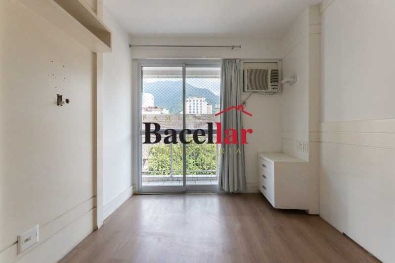 13-727013_quarto_1 - 12