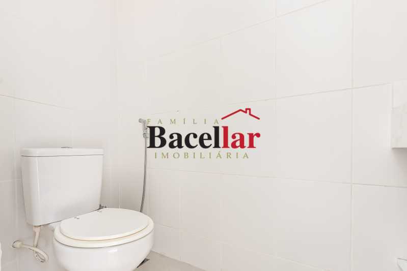 29-627816_banheiro_de_servico - 30