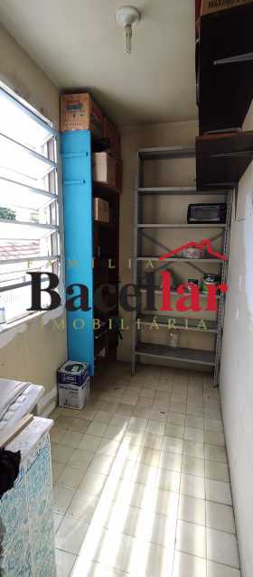 84581832-cd2a-4d6c-a0b8-2340cd - 17