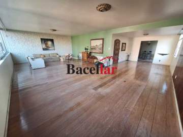 Imperdível - 250 m2 de conforto na Tijuca - TIAP40846