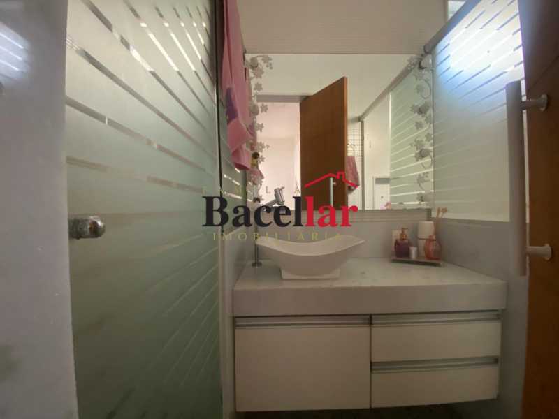 cacec438-2187-41b0-8a8e-c260e1 - 15