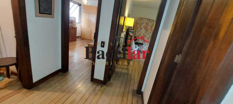 Hall  - 18