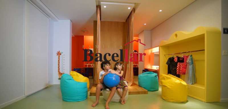 90f09c7c-ccf7-4e2d-9a1e-dd19fc - 9