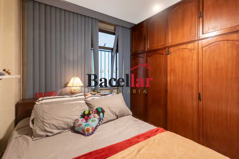 suite 2 - 19