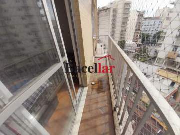 Ótima localização - Praça Verdun - TIAP26811