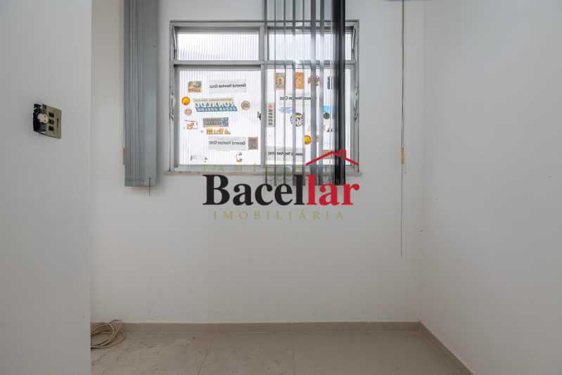 27-908548_quarto_de_servico - 28