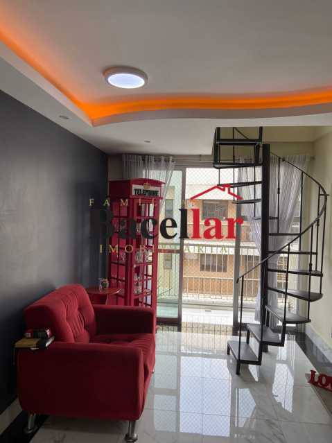 8904D678-D2BD-496F-B354-CB32CC - 2