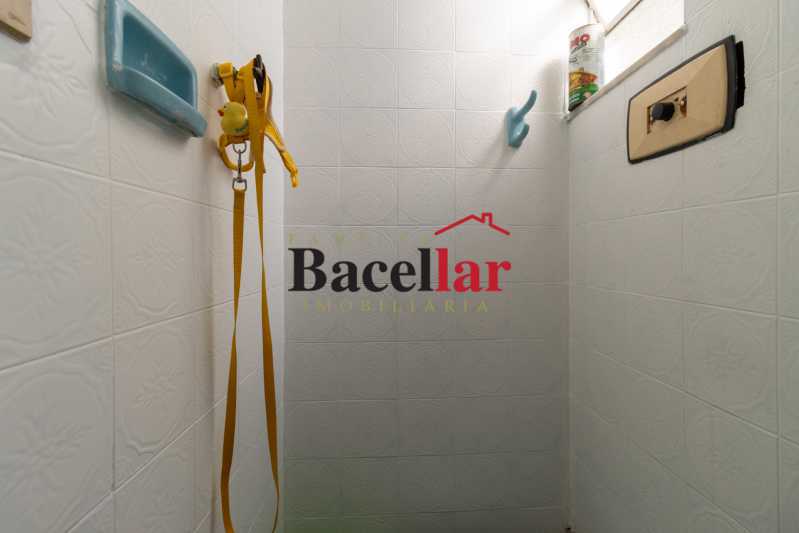 25-934755_banheiro_de_servico - 26
