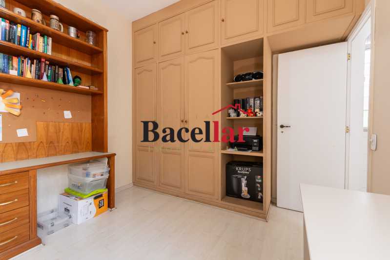 11_Quarto de serviço 4 - 17
