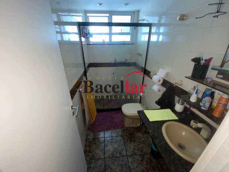 14 BANHEIRO SUÍTE 1.1. - 14