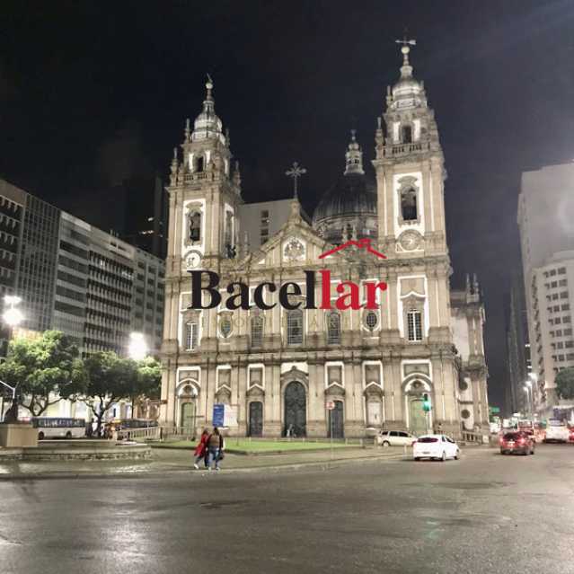 Praça da Candelária 1 - 19