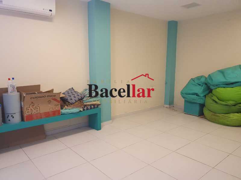 aed0d749-7809-4451-9249-ed3ec5 - 5