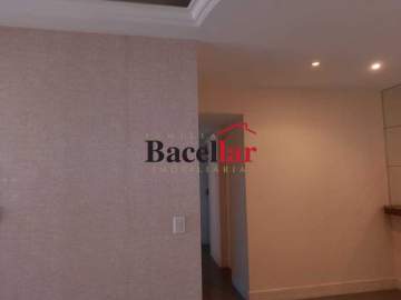 Ótima localização - APARTAMENTO 3 QUARTOS NO MÉIER - MEAP30177