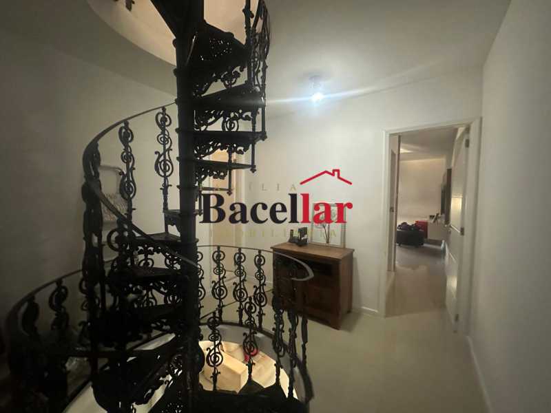 cb4eeaec-3fd6-45cb-b96f-6913e6 - 4