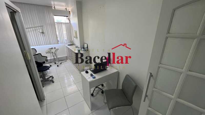 08E32A7C-9528-4FBF-A24B-6C3F2F - 9