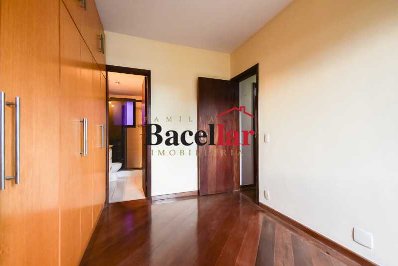9-Quarto-Suíte - 9