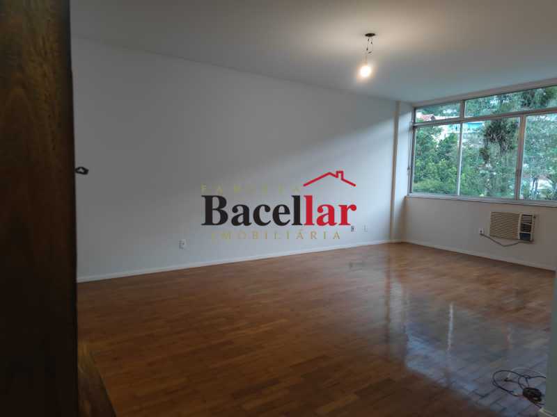 Sala - 4