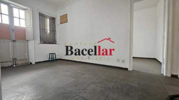Apartamento com 3 Quartos + Depend. Completa à Venda na Tijuca!!! Próximo ao Metrô!!! - CPAP30012