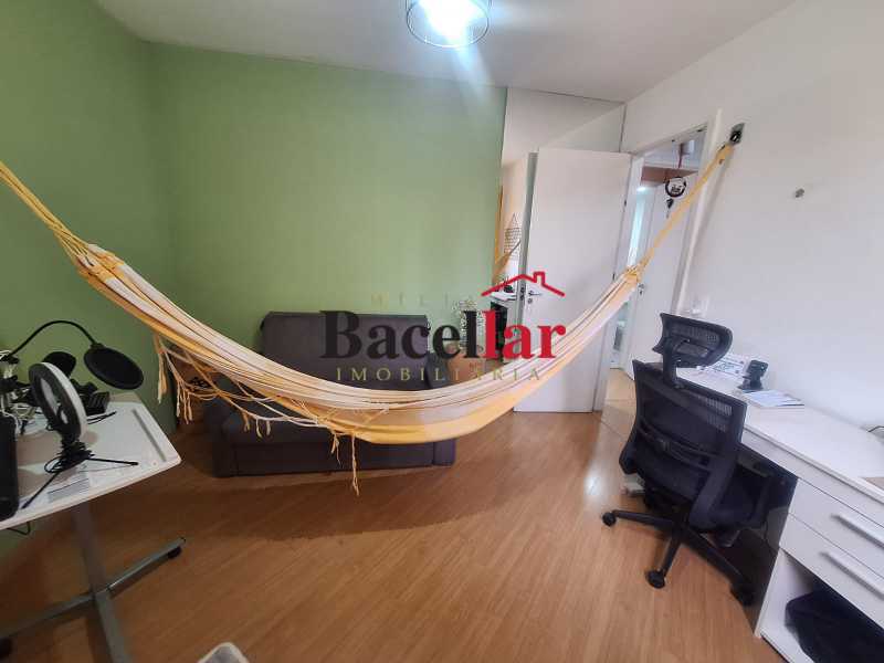 2adfabb2-597a-4a26-89e7-92d917 - 14