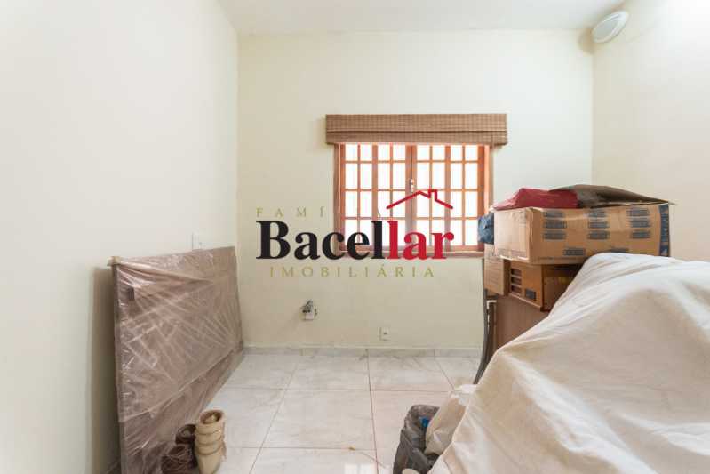 4_Quarto 2 - 11