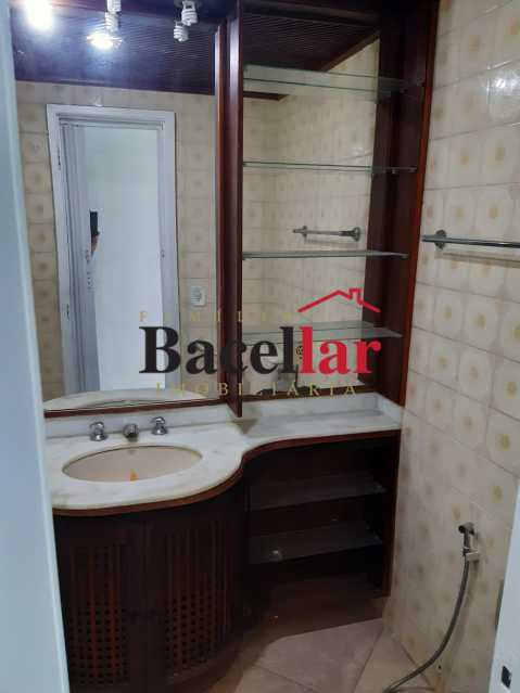 WhatsApp Image 2025-01-08 at 1 - 4