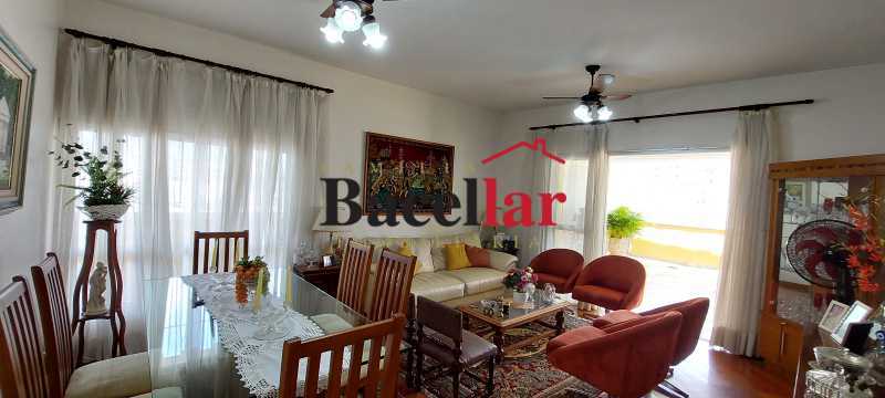 Sala - 11
